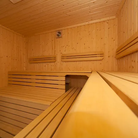 ホテル Rmh Des Arts モデナ