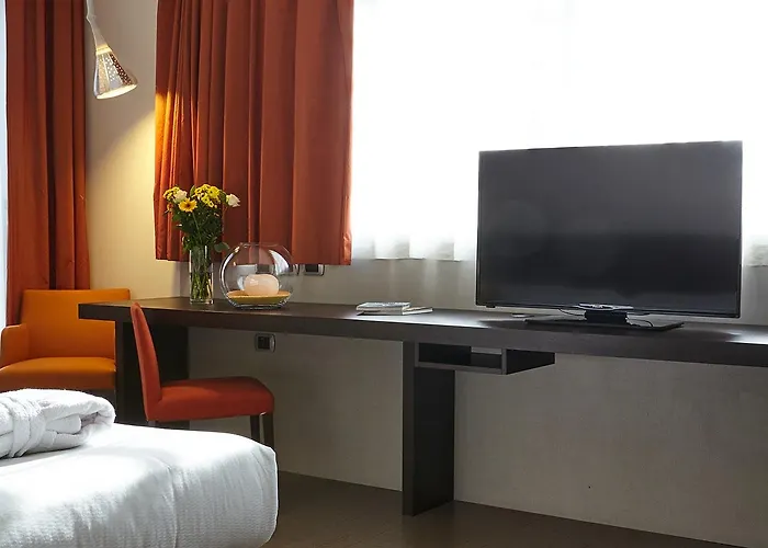 Rmh Des Arts 4* Μόντενα