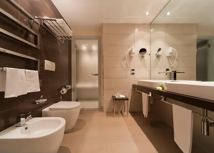 Rmh Des Arts 4* Μόντενα