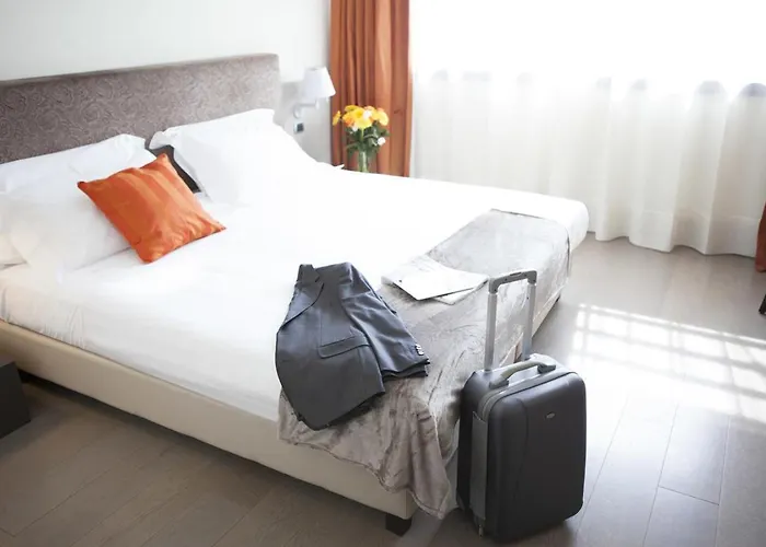 Rmh Des Arts Ξενοδοχείο Μόντενα