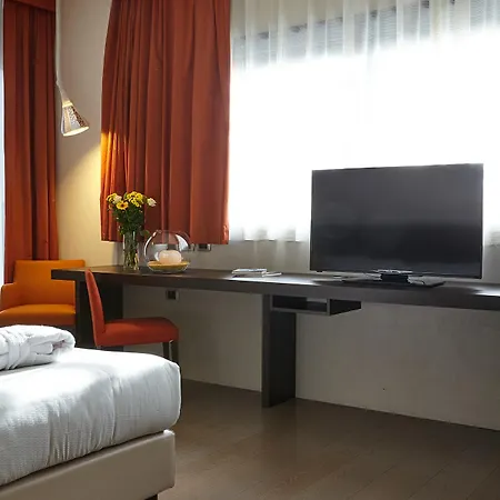 Rmh Des Arts 4* Modena