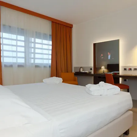 Rmh Des Arts 4* Modena