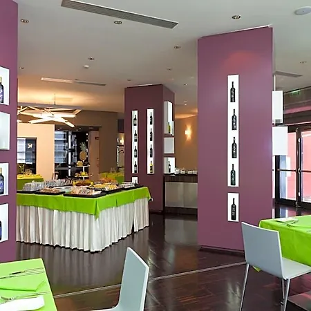 Rmh Des Arts Hotel 4*