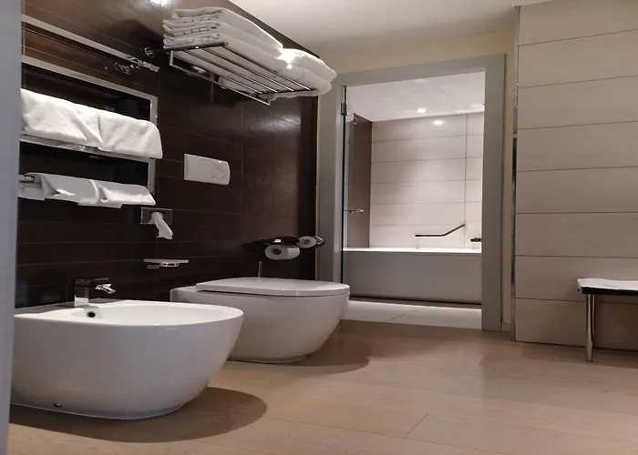 Rmh Des Arts 4* Modena